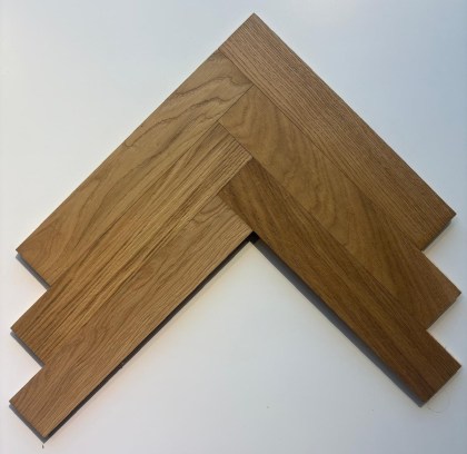 parquet-rovere-spina-italiana-spazzolato-spigolo-vivo-verniciato4